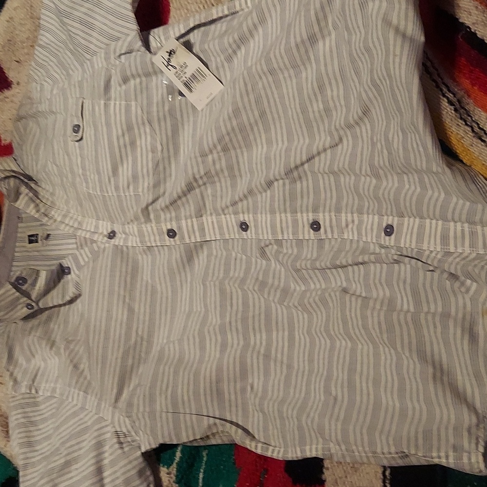 Nwt. Country club preppy s/s button up by howe.